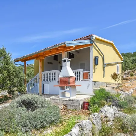 House Johan בית נופש